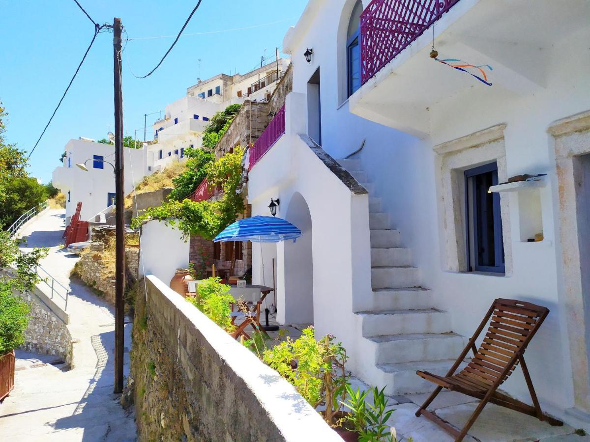 Traditional Family House, Ground Floor With Yard Koronos 外观 照片